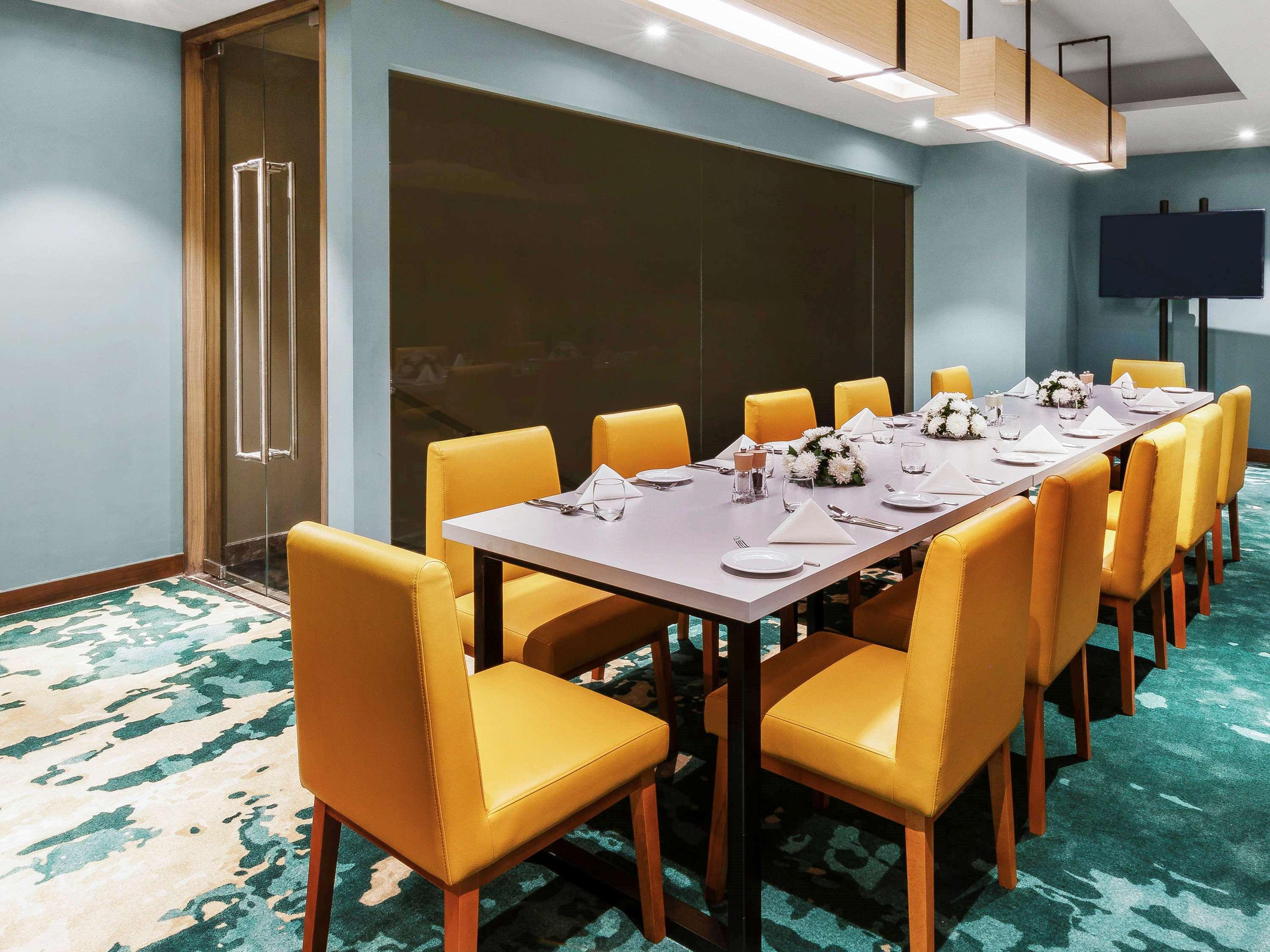 Grand Mercure Ahmedabad Gift City - An Accor Hotels Brand Ґандінаґар Екстер'єр фото
