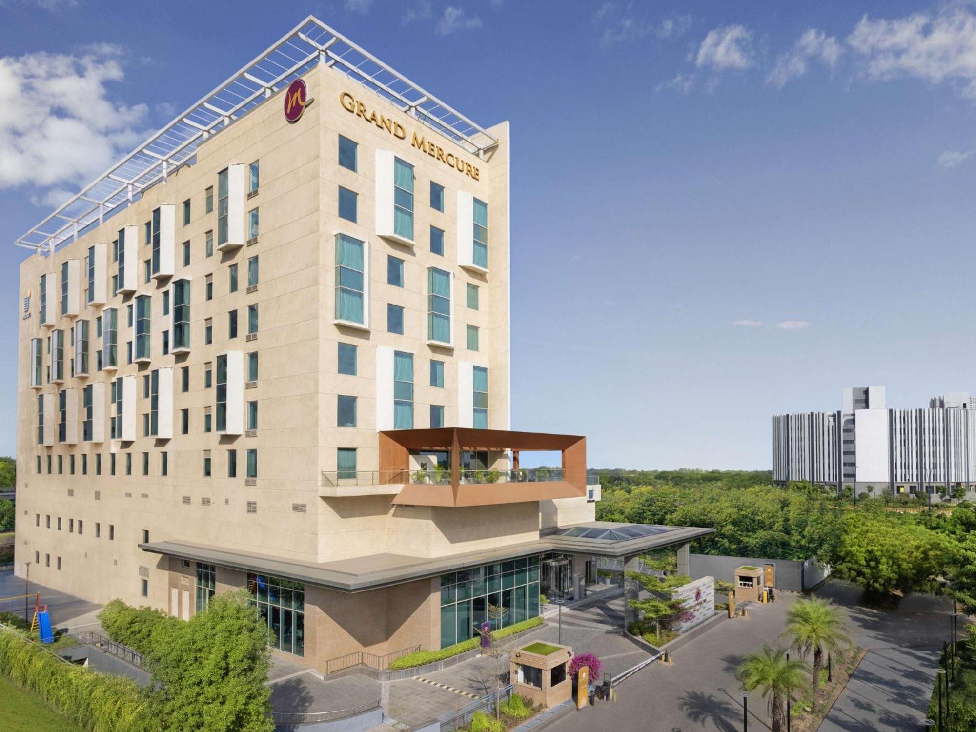Grand Mercure Ahmedabad Gift City - An Accor Hotels Brand Ґандінаґар Екстер'єр фото
